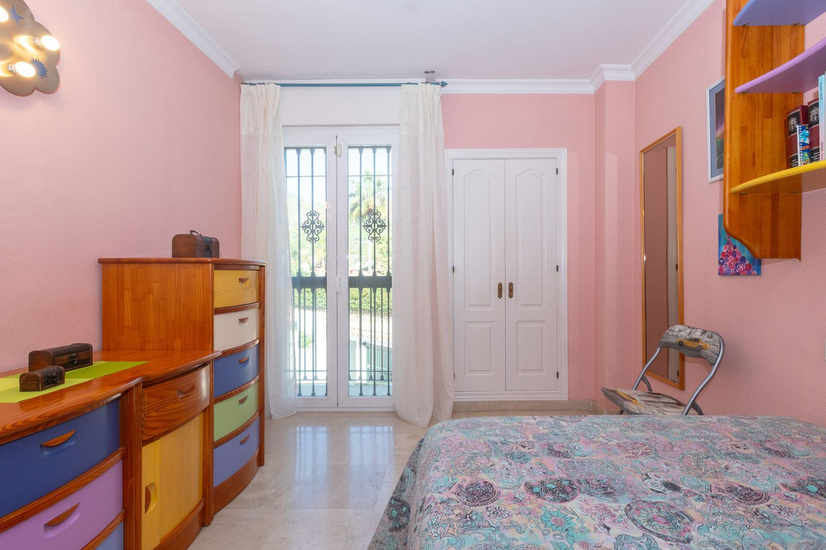 4 Bed Townhouse for sale in Marbella Costa Del Sol, Málaga, Spain