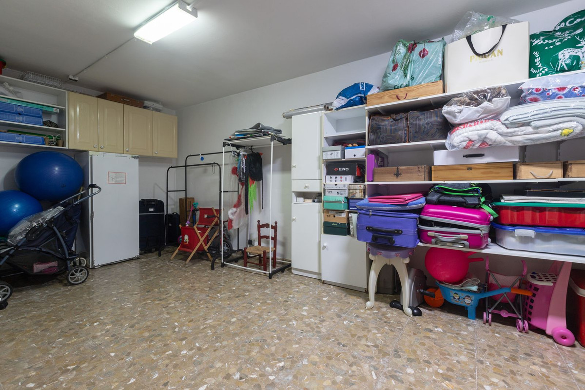4 Bed Townhouse for sale in Marbella Costa Del Sol, Málaga, Spain