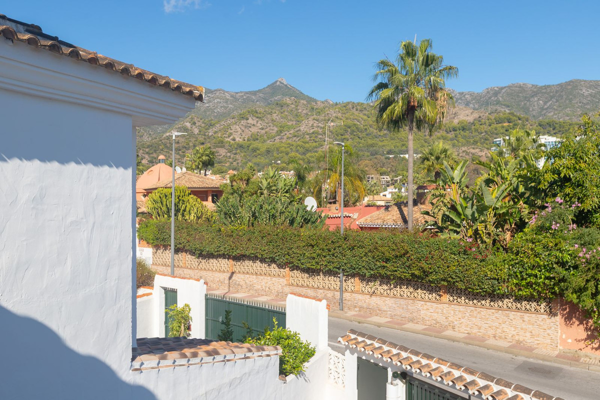 4 Bed Townhouse for sale in Marbella Costa Del Sol, Málaga, Spain