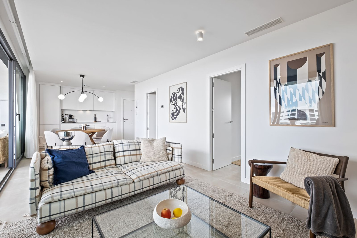 Se vende Apartamento Planta Media de 2 dormitorios en Costa Del Sol, Málaga, España