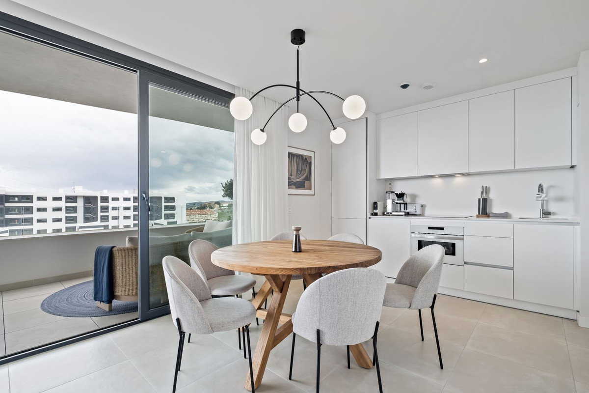 Se vende Apartamento Planta Media de 2 dormitorios en Costa Del Sol, Málaga, España