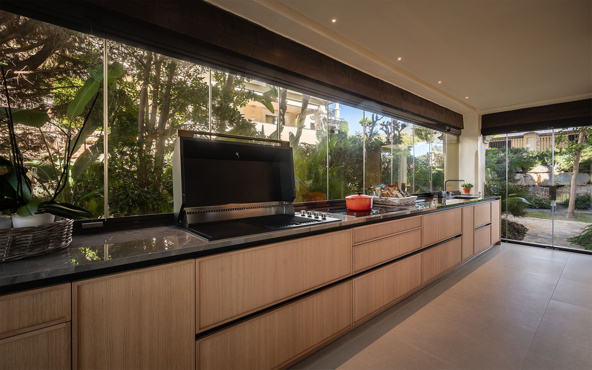 Se vende Apartamento Planta Baja de 4 dormitorios en Costa Del Sol, Málaga, España