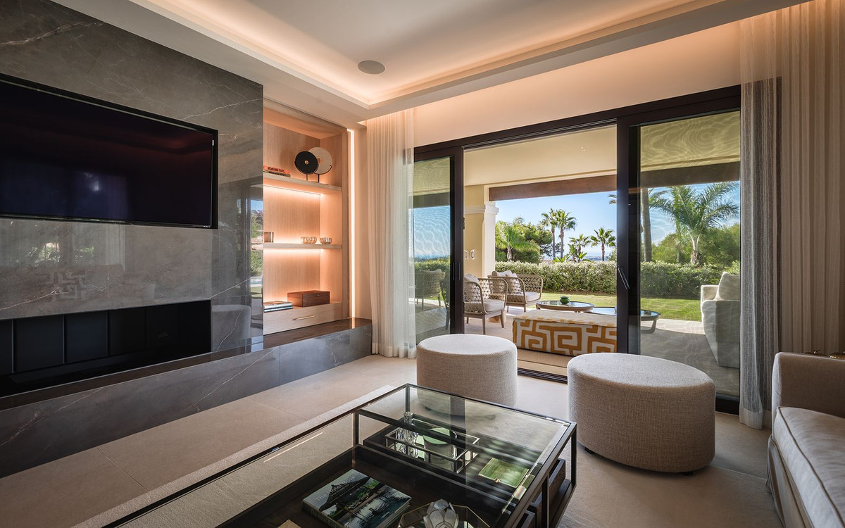 Se vende Apartamento Planta Baja de 4 dormitorios en Costa Del Sol, Málaga, España