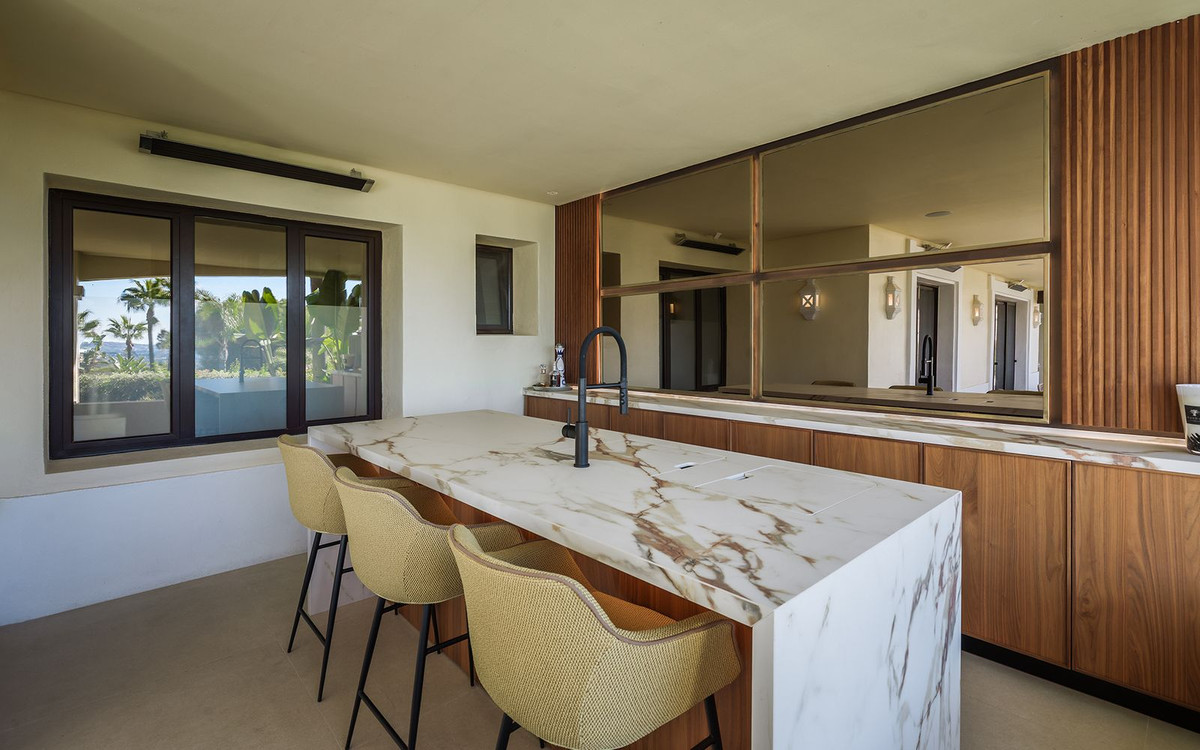 Se vende Apartamento Planta Baja de 4 dormitorios en Costa Del Sol, Málaga, España