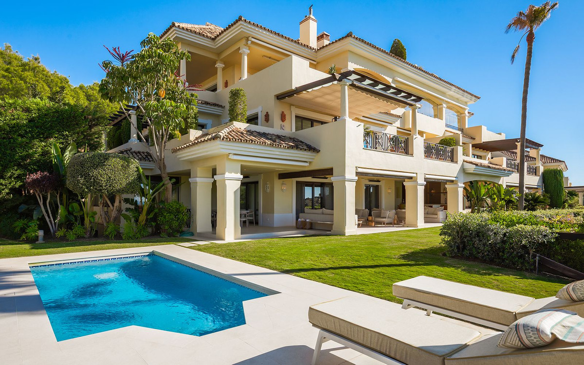 Se vende Apartamento Planta Baja de 4 dormitorios en Costa Del Sol, Málaga, España