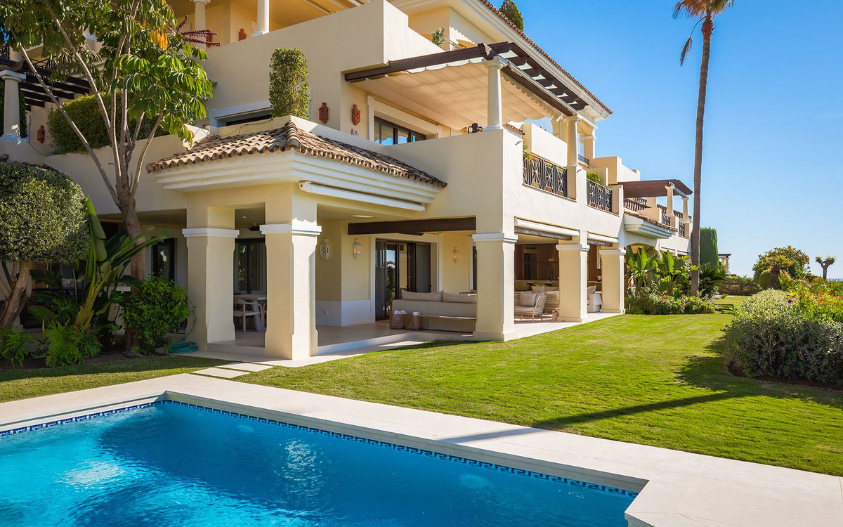 Se vende Apartamento Planta Baja de 4 dormitorios en Costa Del Sol, Málaga, España