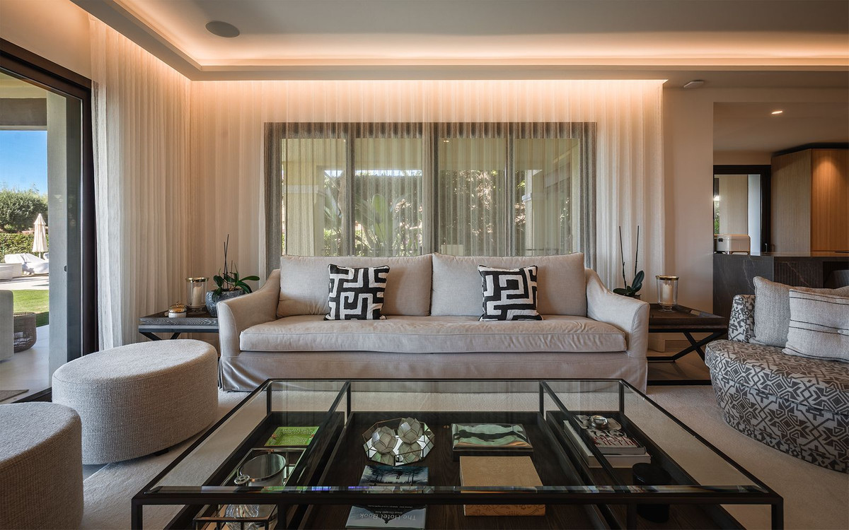 Se vende Apartamento Planta Baja de 4 dormitorios en Costa Del Sol, Málaga, España