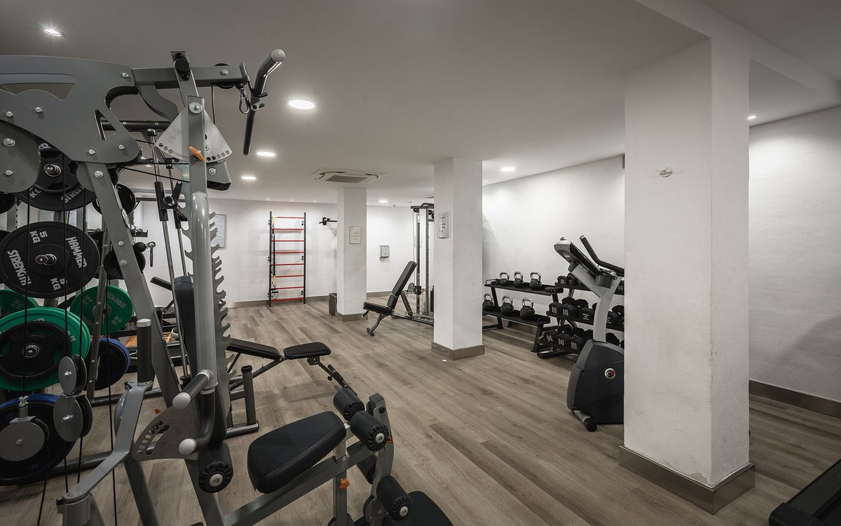Se vende Apartamento Planta Baja de 4 dormitorios en Costa Del Sol, Málaga, España