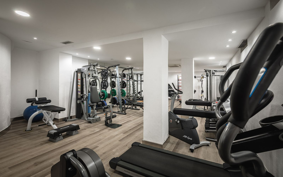 Se vende Apartamento Planta Baja de 4 dormitorios en Costa Del Sol, Málaga, España