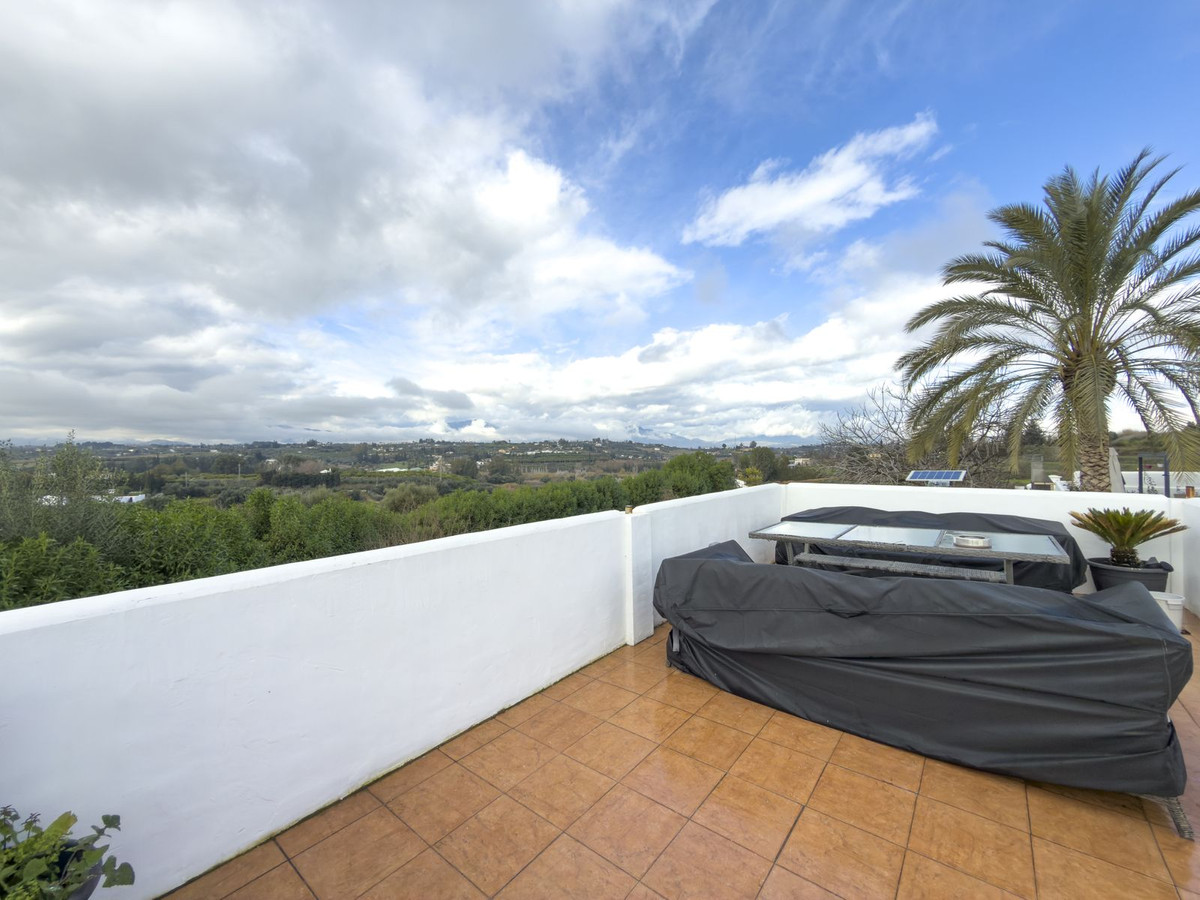 Se vende Finca - Cortijo de 3 dormitorios en Costa Del Sol, Málaga, España