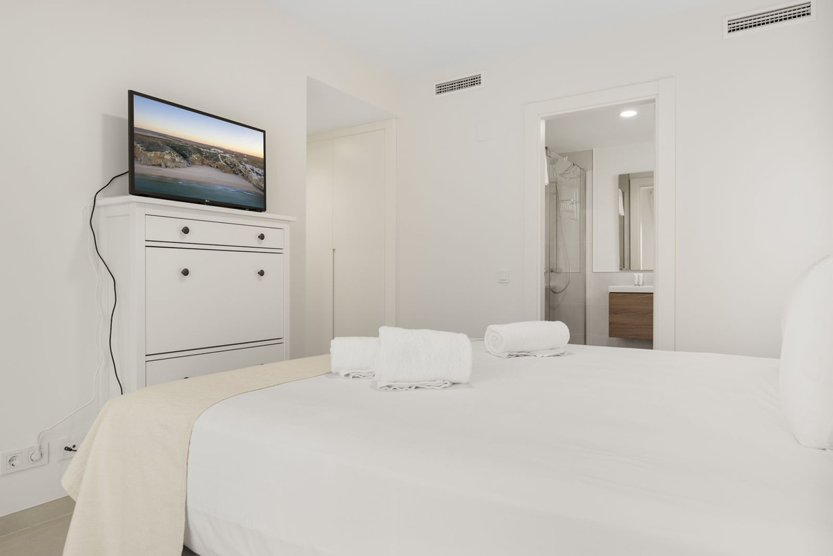 3 Bed Apartment for sale in Calanova Golf Costa Del Sol, Málaga, Spain