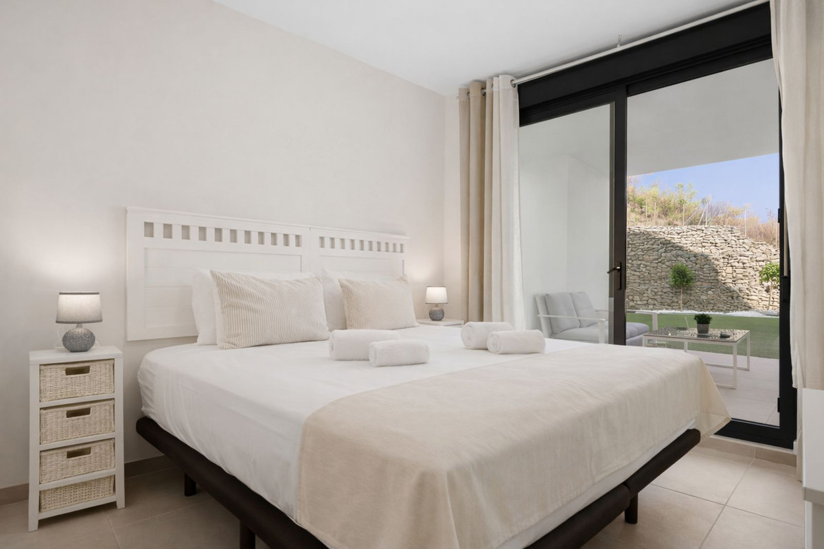 3 Bed Apartment for sale in Calanova Golf Costa Del Sol, Málaga, Spain
