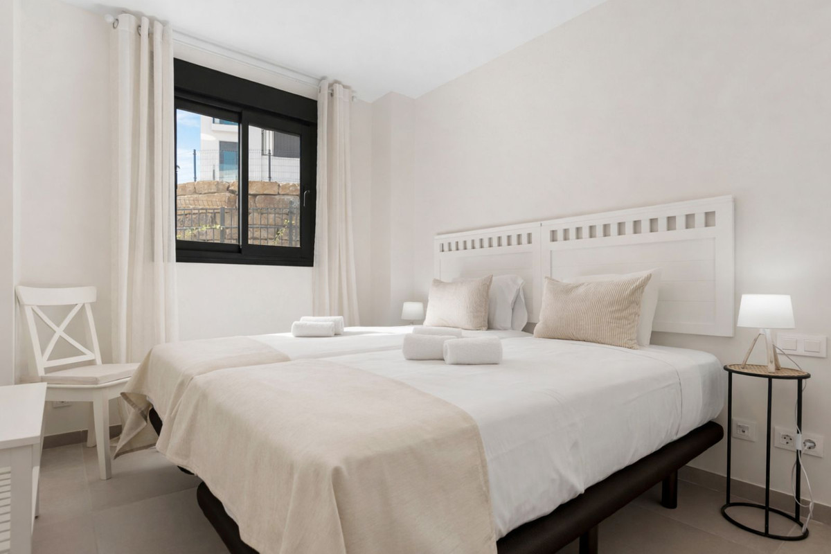 3 Bed Apartment for sale in Calanova Golf Costa Del Sol, Málaga, Spain