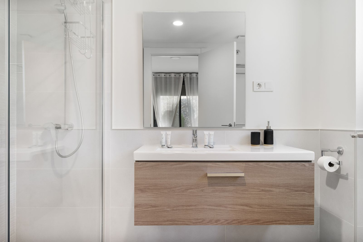 3 Bed Apartment for sale in Calanova Golf Costa Del Sol, Málaga, Spain