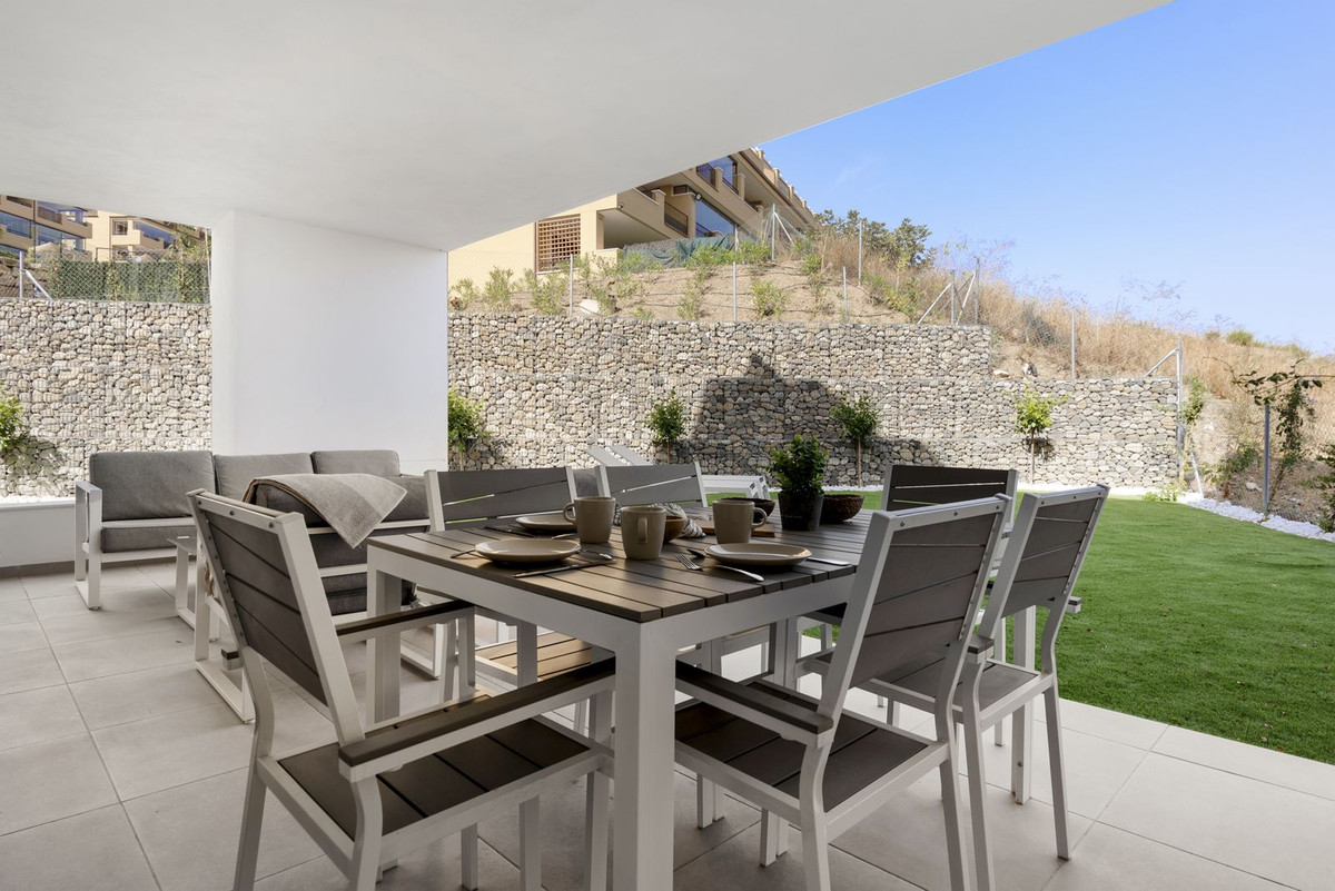 3 Bed Apartment for sale in Calanova Golf Costa Del Sol, Málaga, Spain