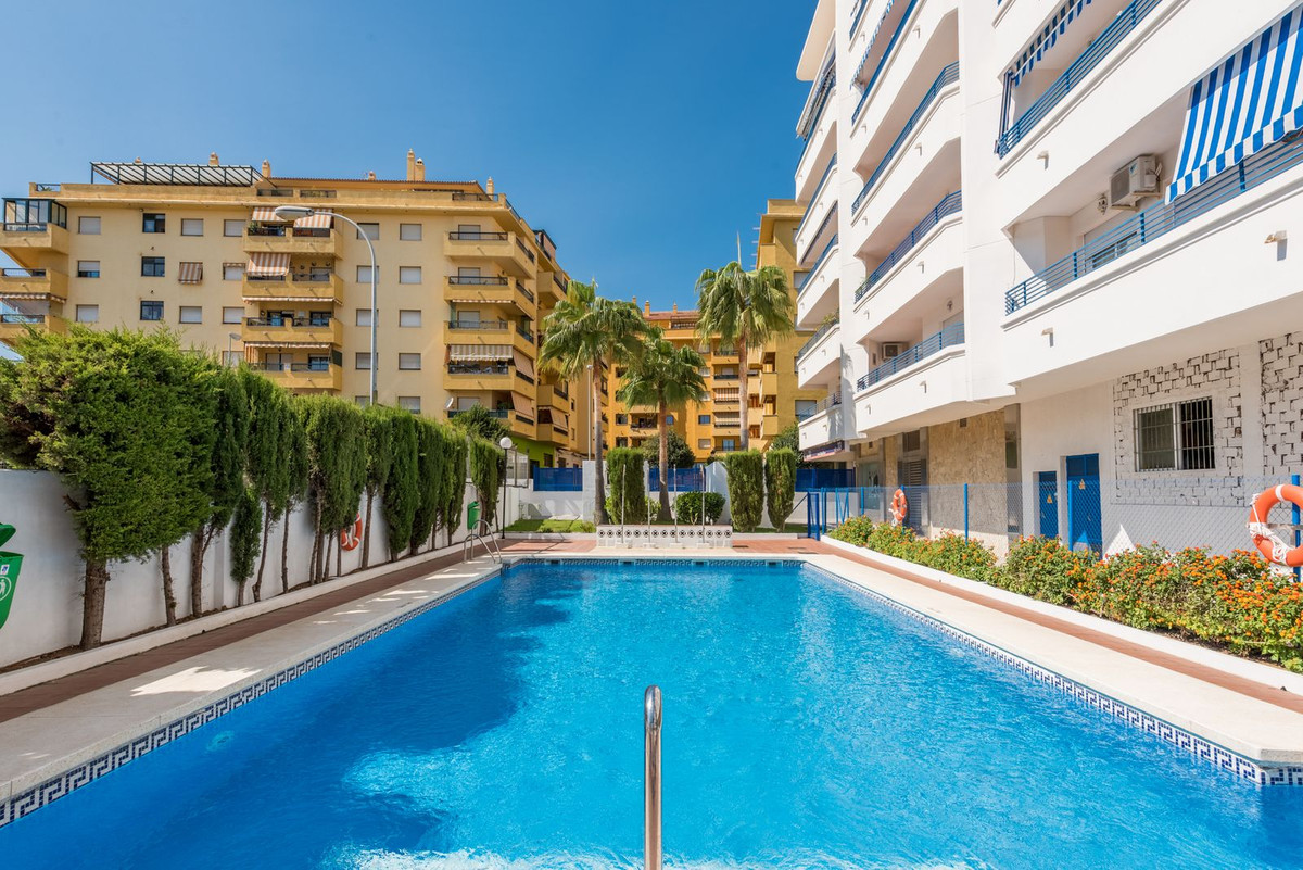 3 Bed Apartment for sale in San Pedro De Alcántara Costa Del Sol, Málaga, Spain