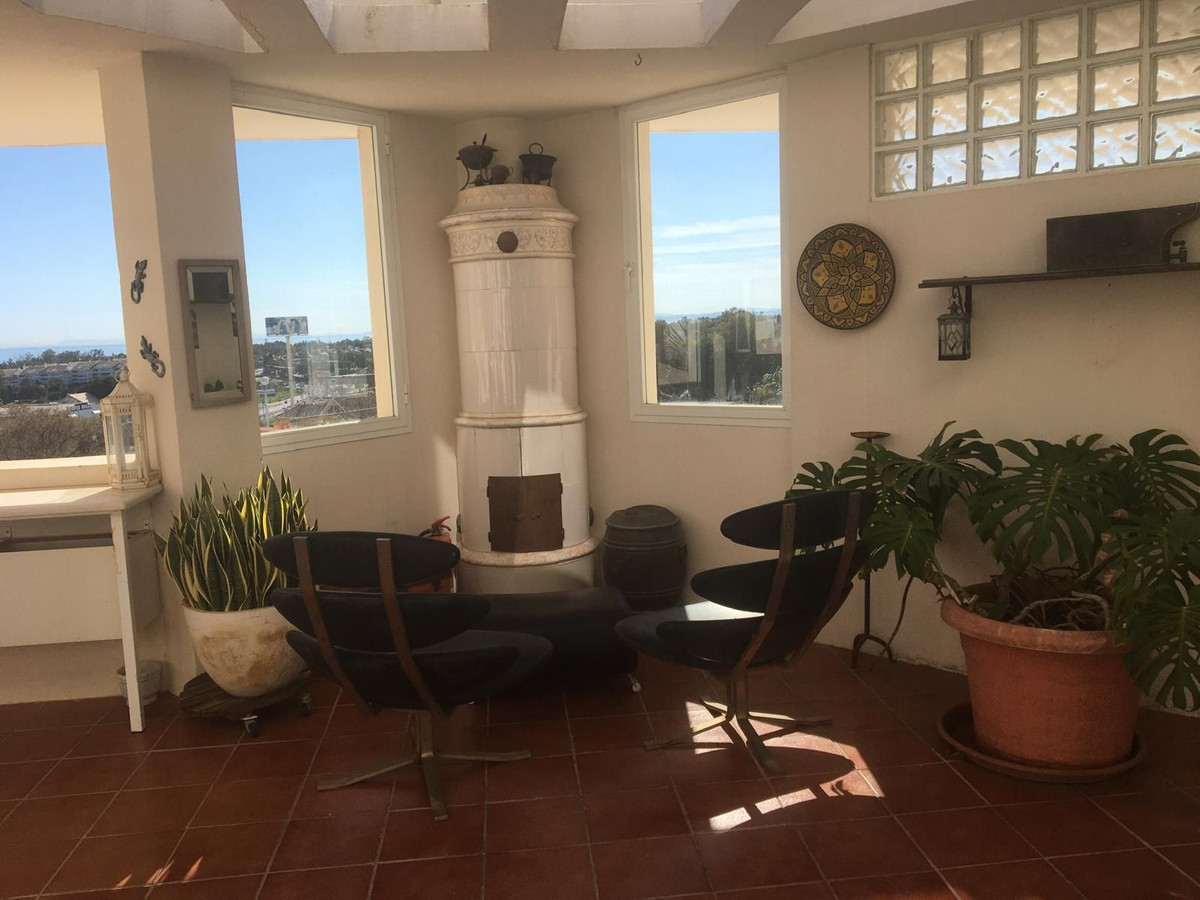 3 Bed Apartment for sale in San Pedro De Alcántara Costa Del Sol, Málaga, Spain