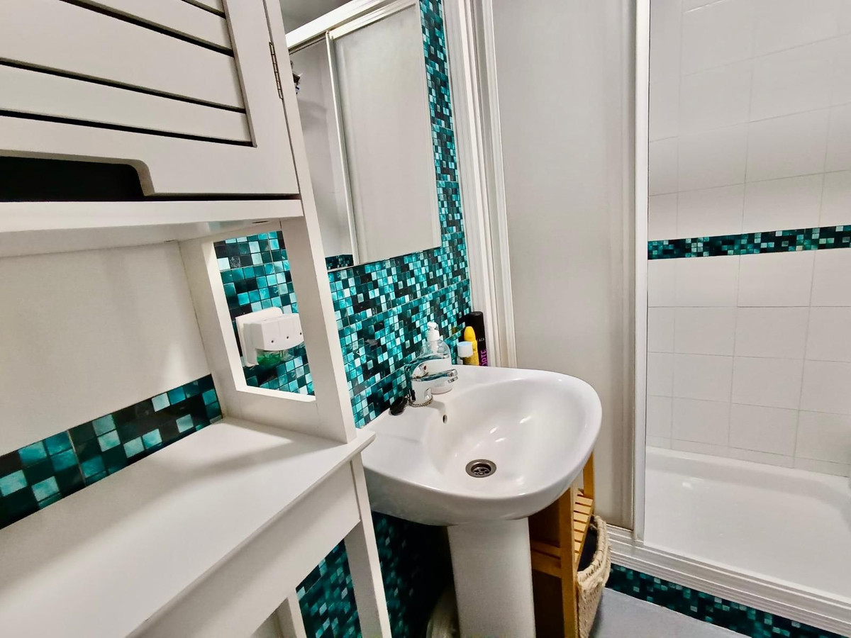4 Bed Townhouse for sale in Alhaurín De La Torre Costa Del Sol, Málaga, Spain