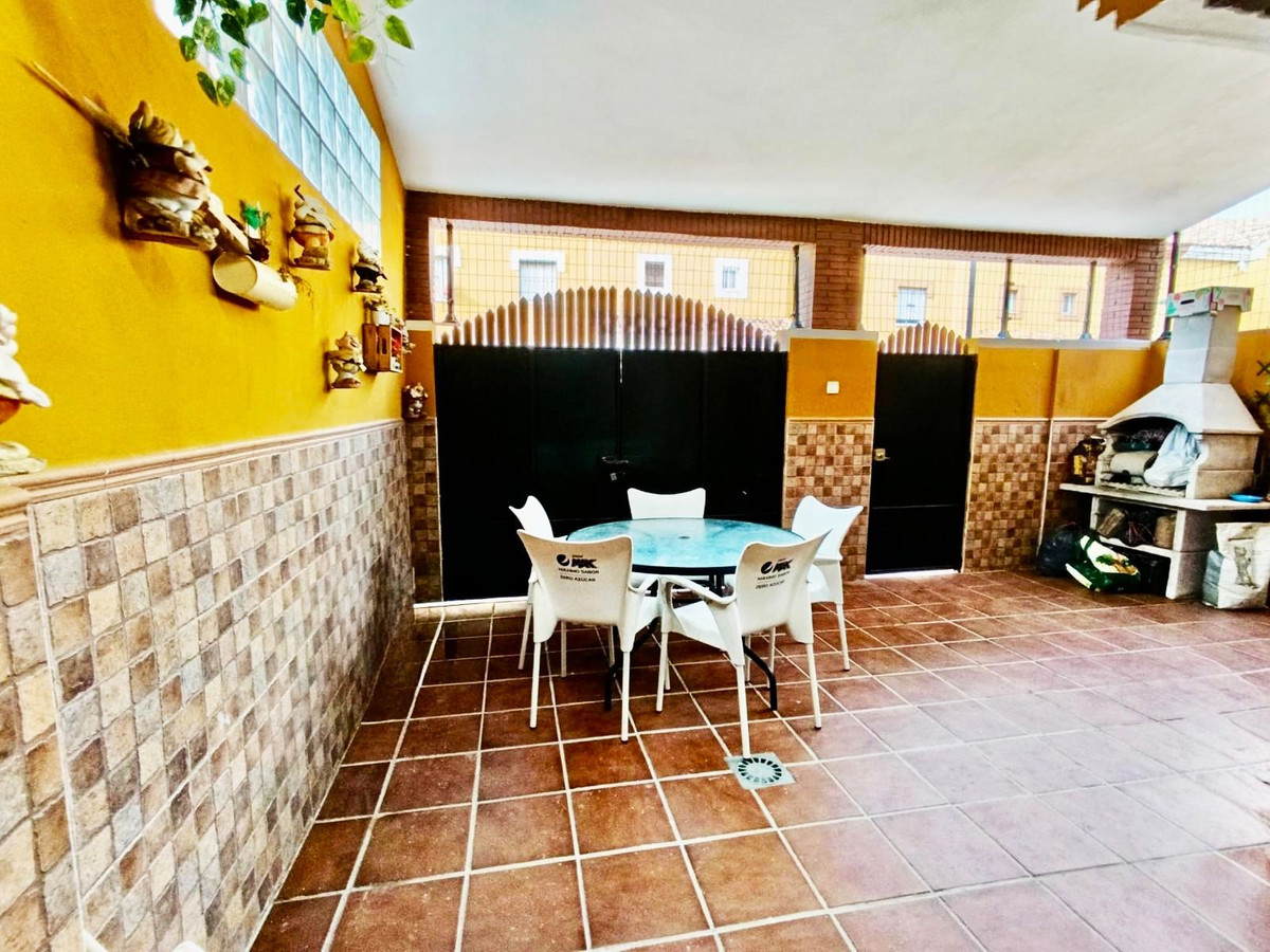 4 Bed Townhouse for sale in Alhaurín De La Torre Costa Del Sol, Málaga, Spain