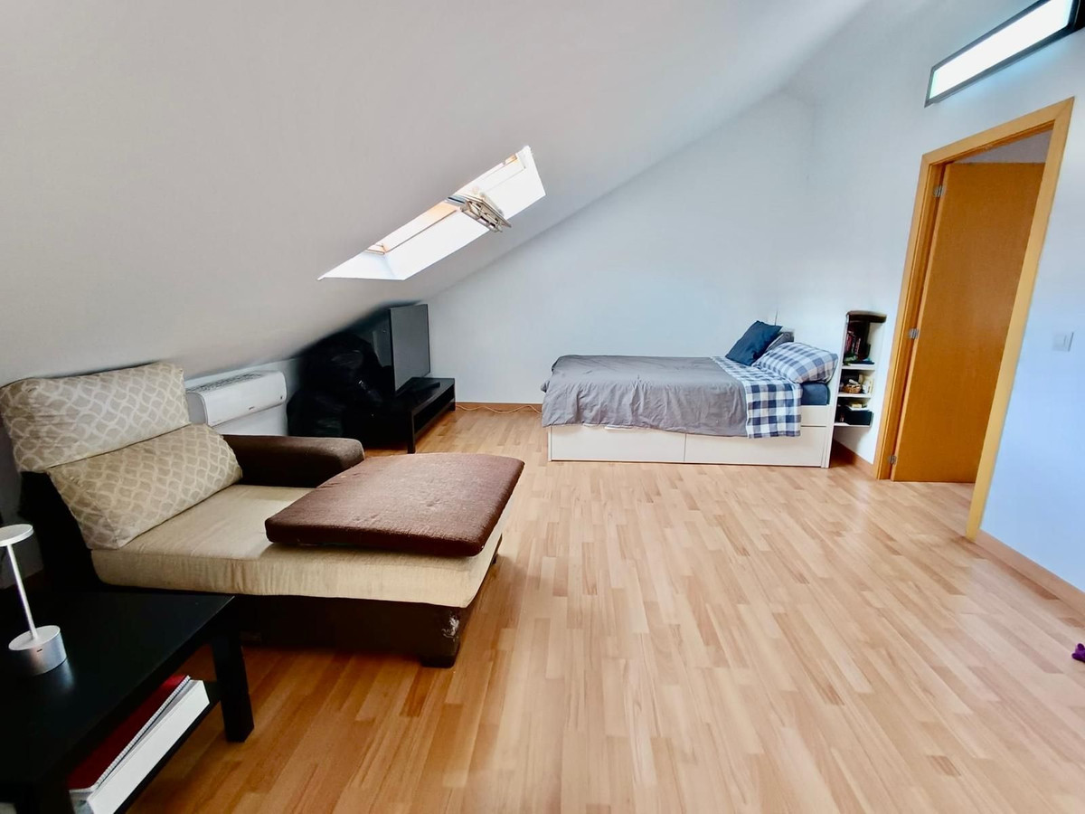 4 Bed Townhouse for sale in Alhaurín De La Torre Costa Del Sol, Málaga, Spain
