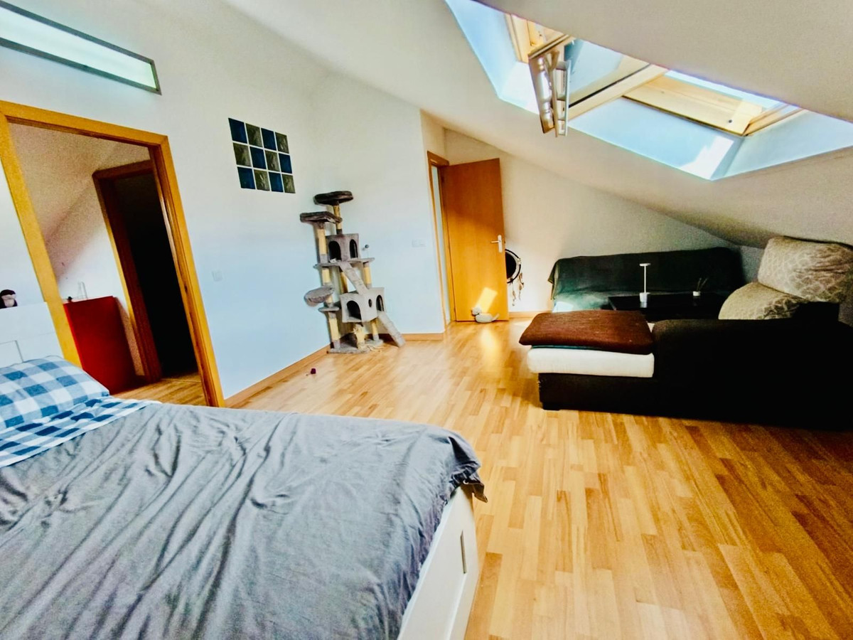 4 Bed Townhouse for sale in Alhaurín De La Torre Costa Del Sol, Málaga, Spain