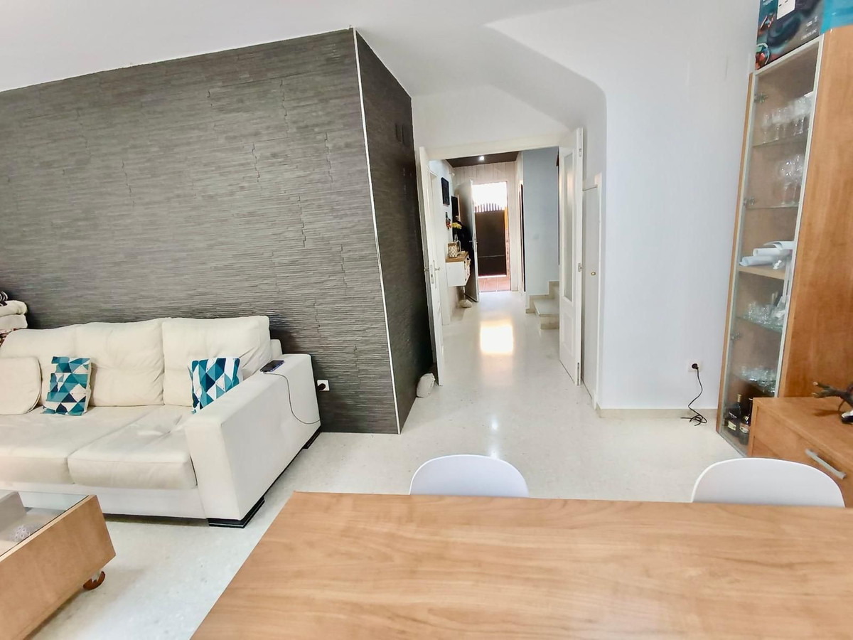 4 Bed Townhouse for sale in Alhaurín De La Torre Costa Del Sol, Málaga, Spain