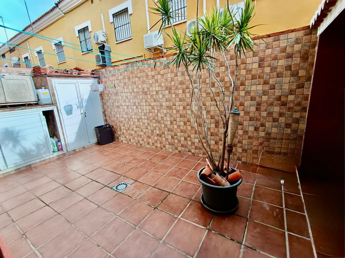 4 Bed Townhouse for sale in Alhaurín De La Torre Costa Del Sol, Málaga, Spain