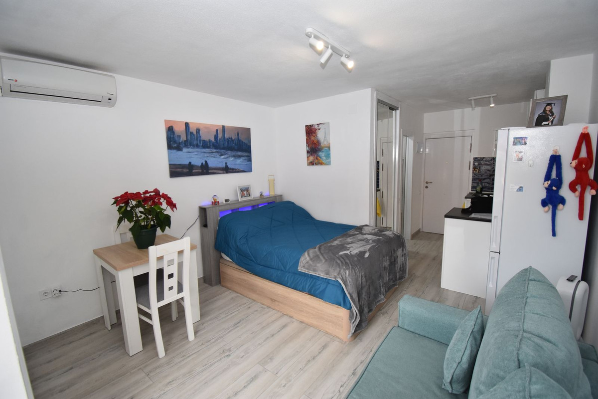 Se vende Estudio Planta Media  en Costa Del Sol, Málaga, España