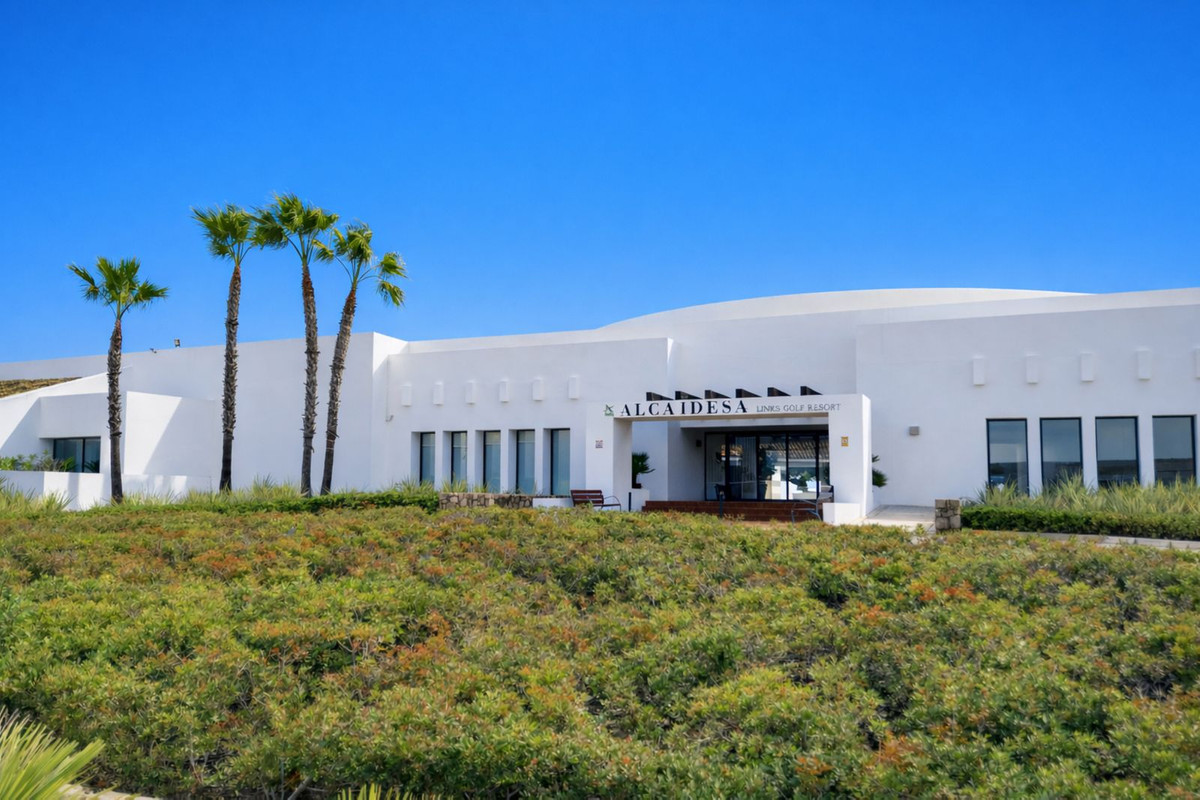 Se vende Apartamento Planta Baja de 2 dormitorios en Costa Del Sol, Cadiz, España