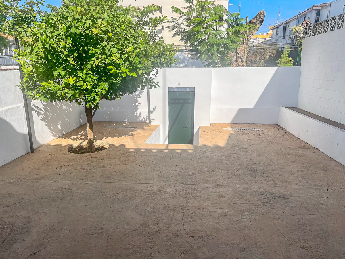 Se vende Finca - Cortijo de 2 dormitorios en Costa Del Sol, Málaga, España