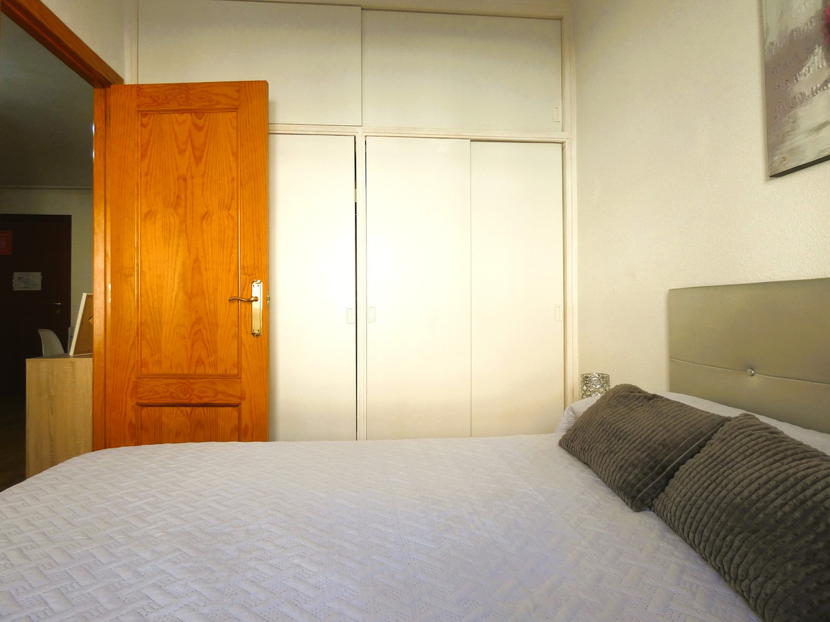 Se vende Apartamento Planta Media de 2 dormitorios en Costa Blanca, Alicante, España