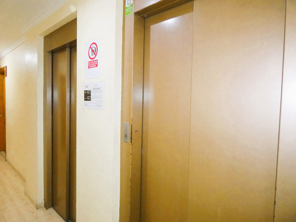 Se vende Apartamento Planta Media de 2 dormitorios en Costa Blanca, Alicante, España