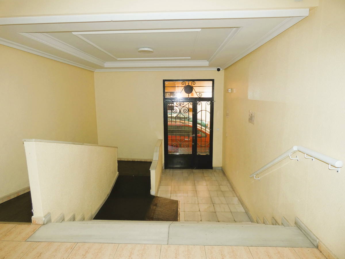 Se vende Apartamento Planta Media de 2 dormitorios en Costa Blanca, Alicante, España
