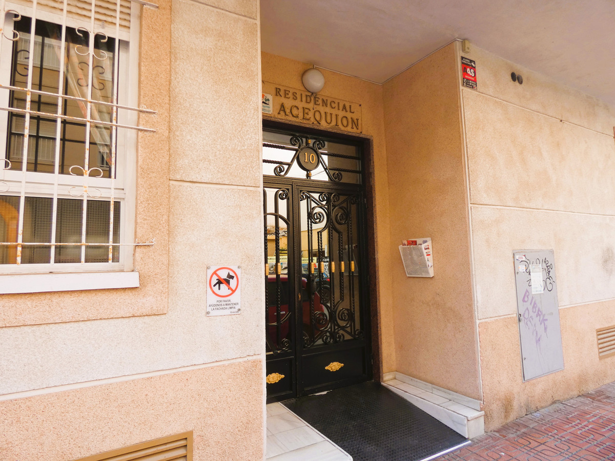 Se vende Apartamento Planta Media de 2 dormitorios en Costa Blanca, Alicante, España