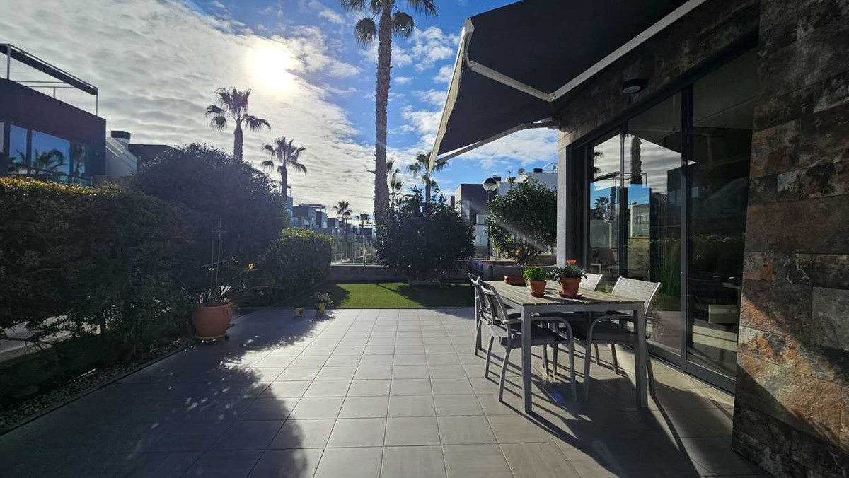 3 Bed Townhouse for sale in Cabo Roig Costa Blanca, Alicante, Spain