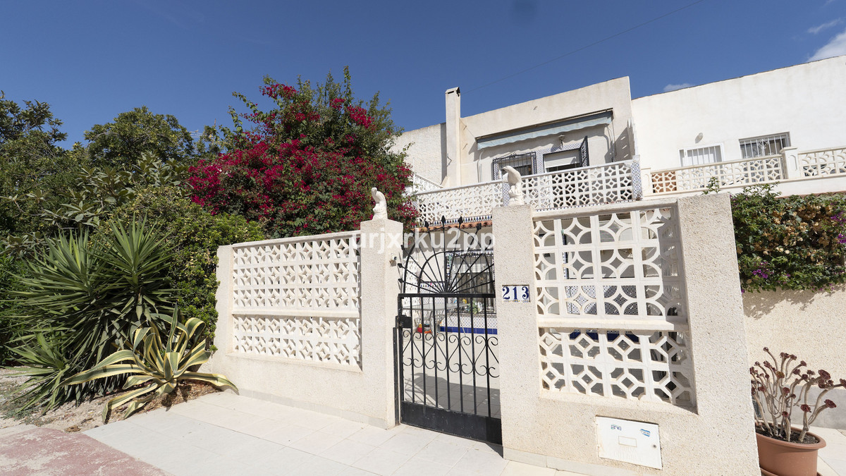 Se vende Adosada de 3 dormitorios en Costa Blanca, Alicante, España