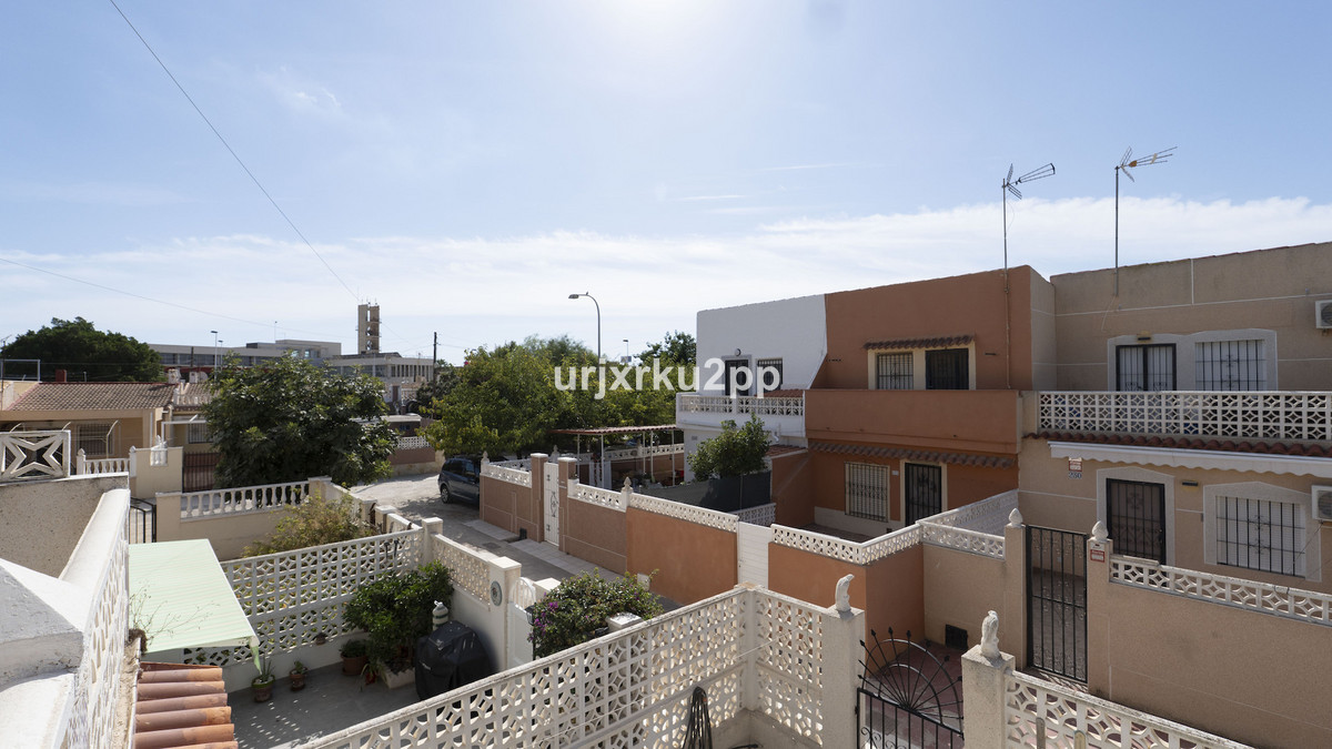 Se vende Adosada de 3 dormitorios en Costa Blanca, Alicante, España