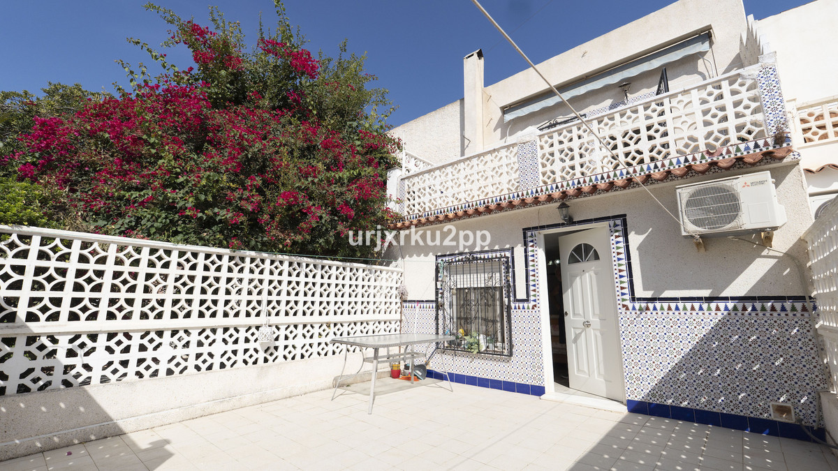 Se vende Adosada de 3 dormitorios en Costa Blanca, Alicante, España