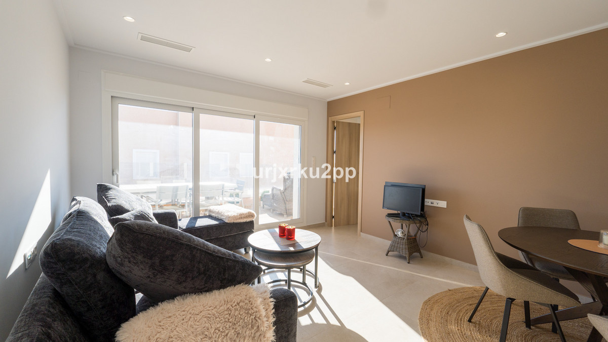 3 Bed Apartment for sale in Urbanización El Raso Costa Blanca, Alicante, Spain