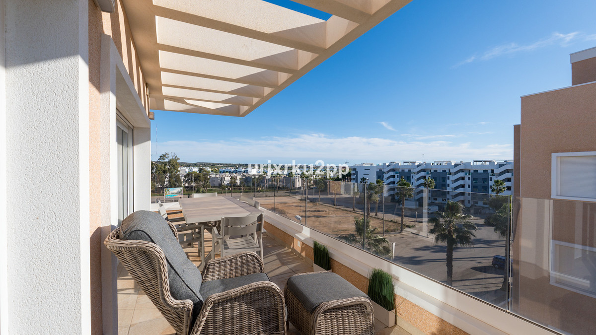 3 Bed Apartment for sale in Urbanización El Raso Costa Blanca, Alicante, Spain