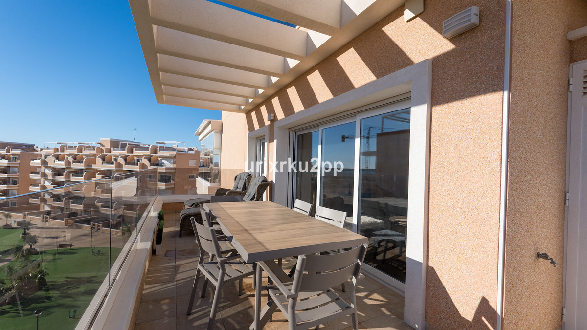 3 Bed Apartment for sale in Urbanización El Raso Costa Blanca, Alicante, Spain