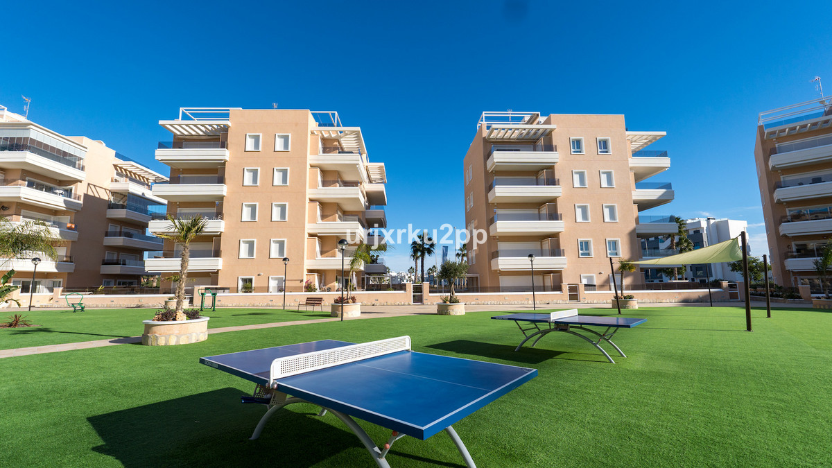 3 Bed Apartment for sale in Urbanización El Raso Costa Blanca, Alicante, Spain