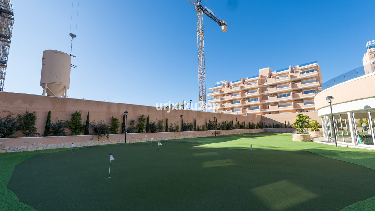 3 Bed Apartment for sale in Urbanización El Raso Costa Blanca, Alicante, Spain
