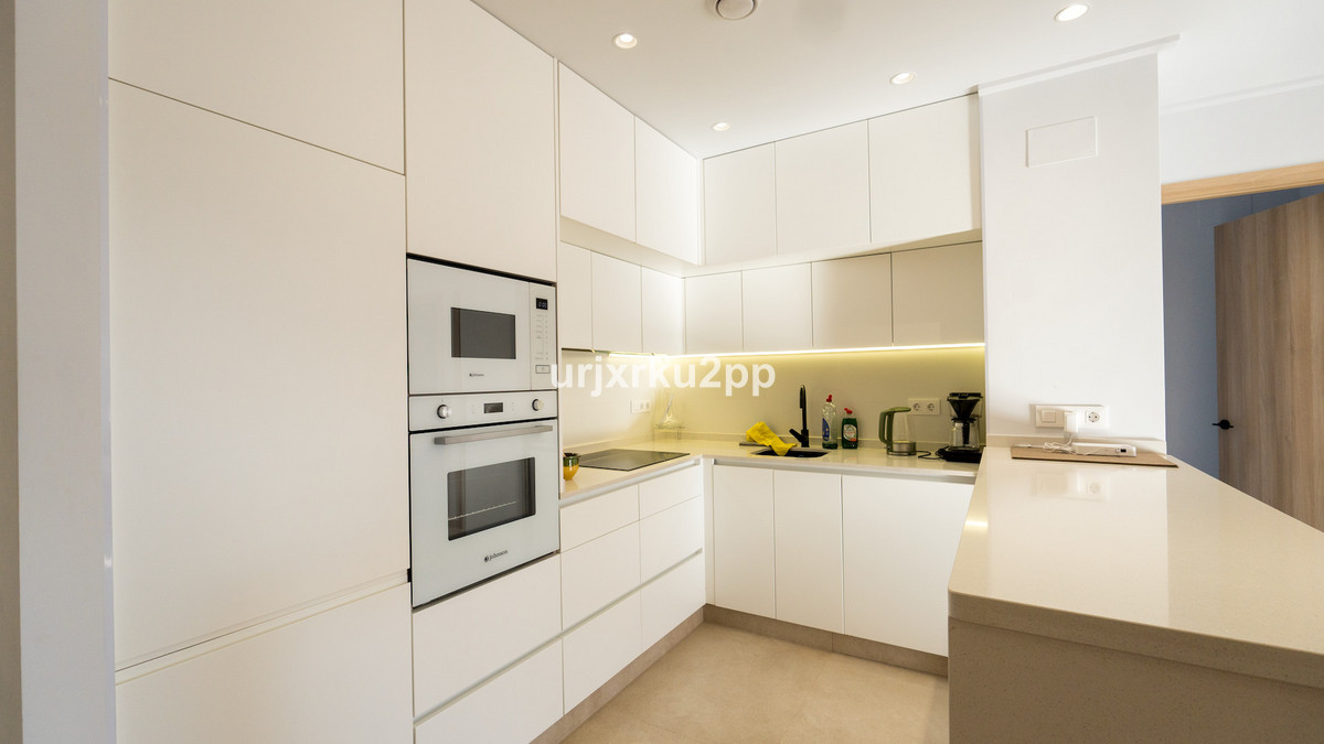 3 Bed Apartment for sale in Urbanización El Raso Costa Blanca, Alicante, Spain