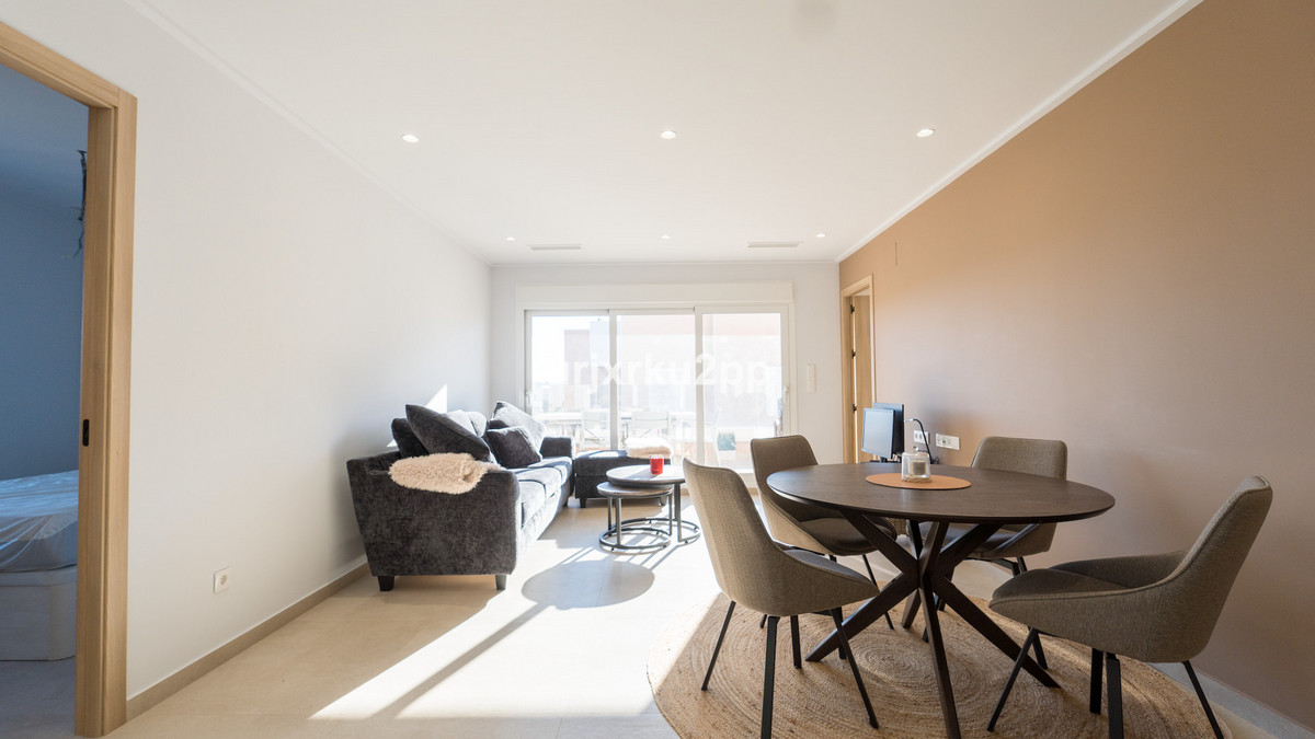3 Bed Apartment for sale in Urbanización El Raso Costa Blanca, Alicante, Spain