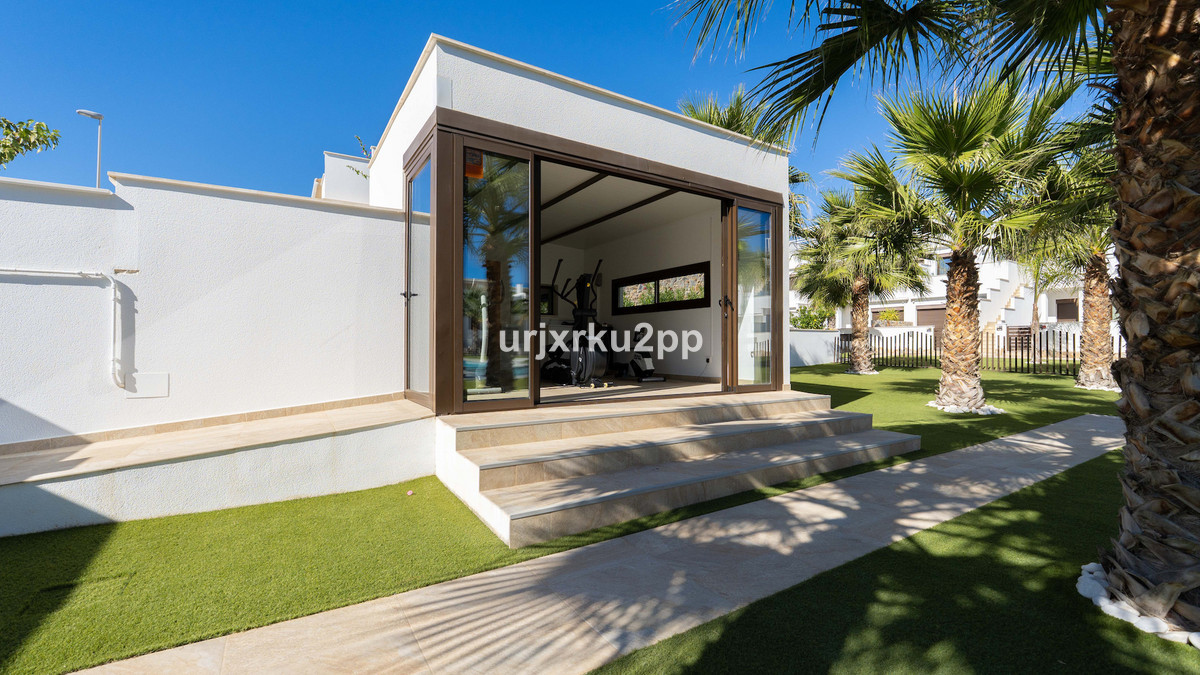 3 Bed Apartment for sale in Torre De La Horadada Costa Blanca, Alicante, Spain