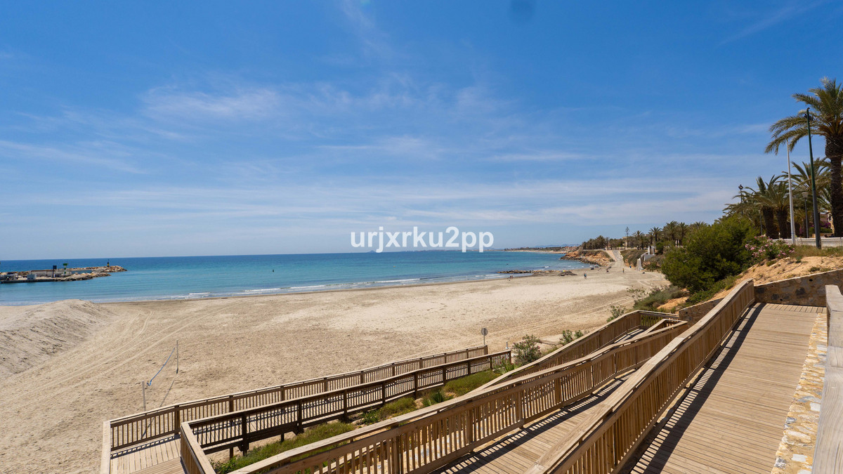 3 Bed Apartment for sale in Torre De La Horadada Costa Blanca, Alicante, Spain