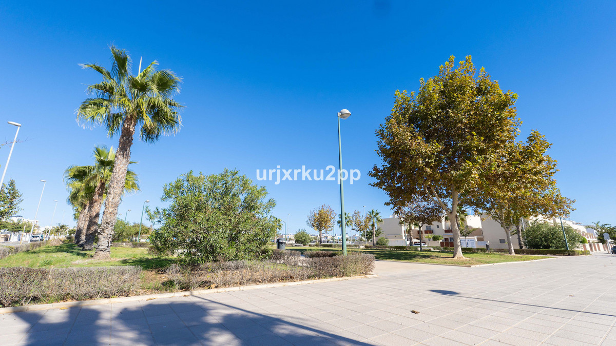 3 Bed Apartment for sale in Torre De La Horadada Costa Blanca, Alicante, Spain