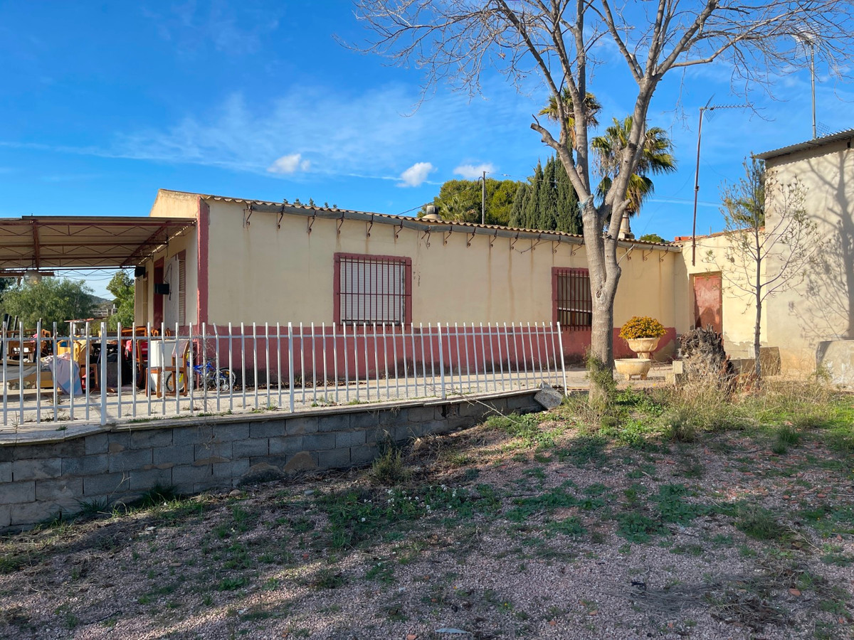 3 Bed Townhouse for sale in Aspe Costa Blanca, Alicante, Spain