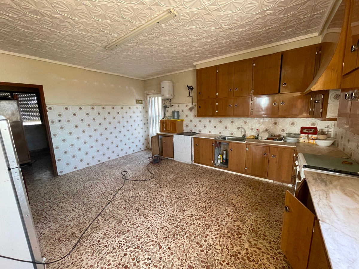 3 Bed Townhouse for sale in Aspe Costa Blanca, Alicante, Spain